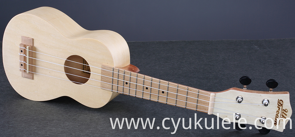 ukulele30